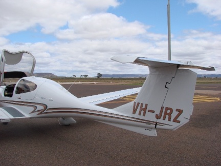 robins plane vh- jrz in the outback