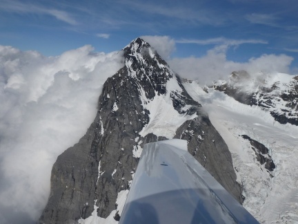 flight in the swiss alps from lszc (buochs)